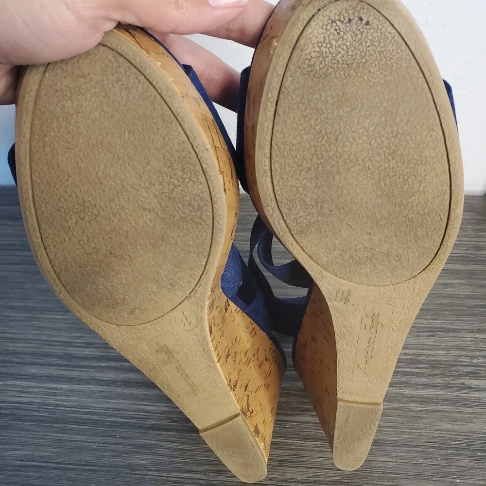 American Eagle Women's Ryan Wedge Sandals Navy Blue Cork Heel Straps‎ Size 9.5